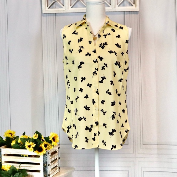 Ann Taylor. Sleeveless blouse. - Picture 2 of 4